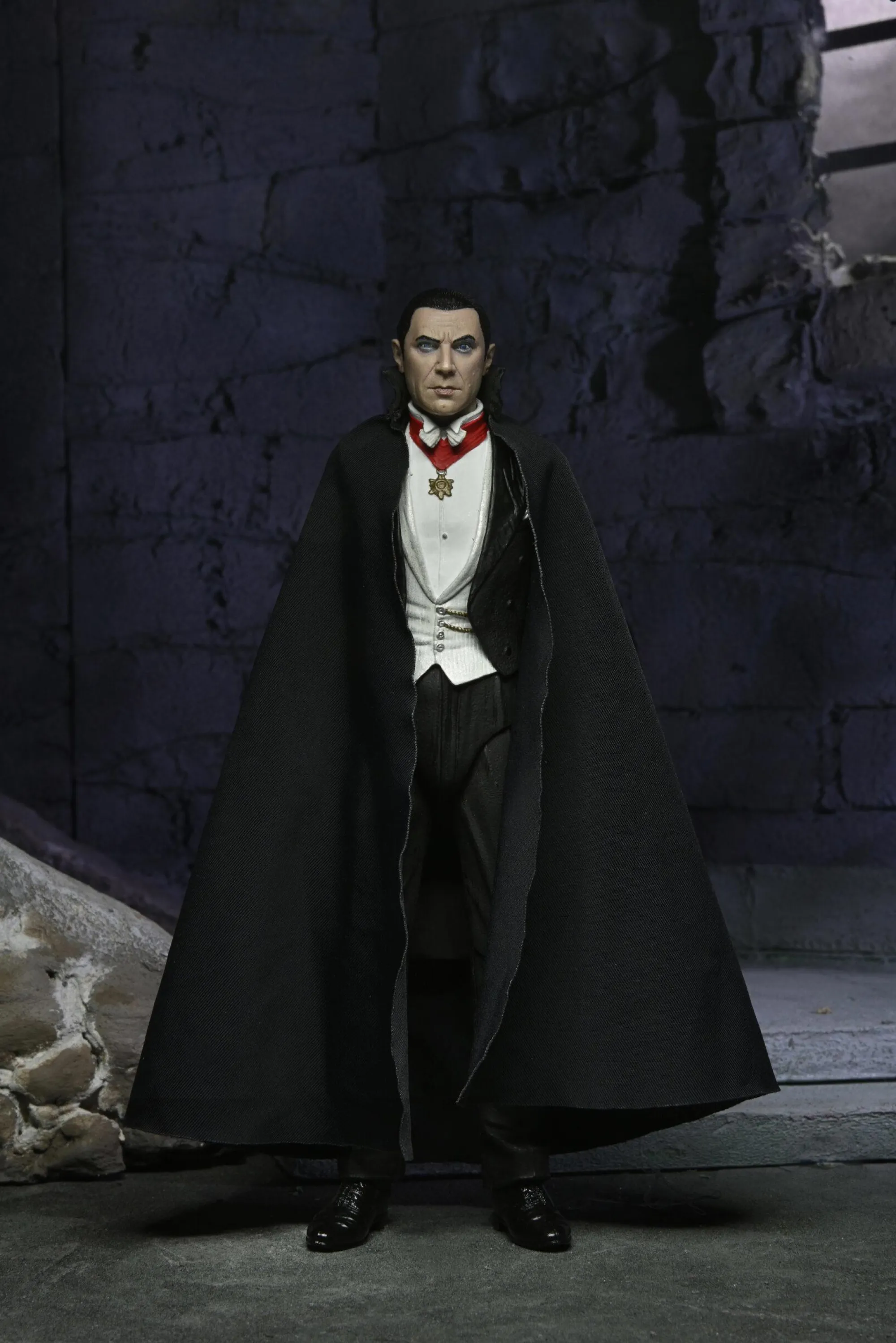 Neca Universal Monsters | Horror<Universal Monsters Ultimate 7 Inch Scale Action Figure - Dracula (Transylvania)